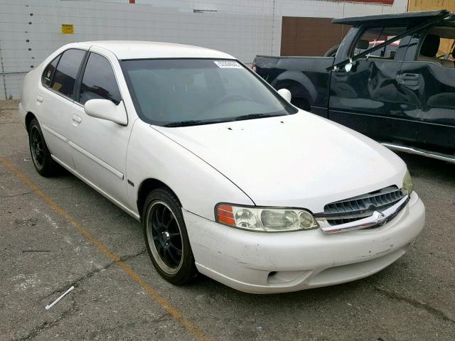 1N4DL01DX1C168339 - 2001 NISSAN ALTIMA XE WHITE photo 1