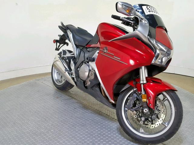 JH2SC6316AK000623 - 2010 HONDA VFR1200 F TWO TONE photo 2