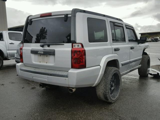 1J8HH48KX6C206676 - 2006 JEEP COMMANDER SILVER photo 4