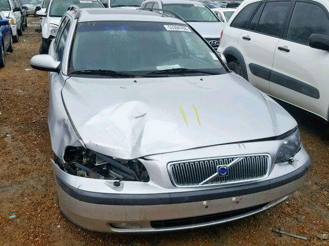 YV1SW53D111005734 - 2001 VOLVO V70 T5 TUR SILVER photo 9