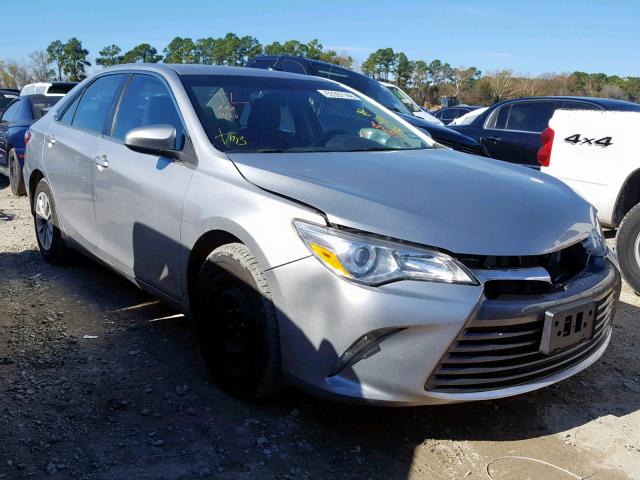 4T4BF1FK8FR512694 - 2015 TOYOTA CAMRY LE SILVER photo 1