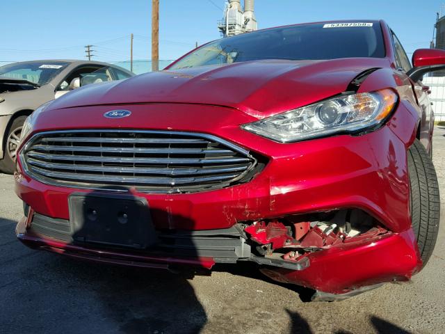 3FA6P0HD6HR284572 - 2017 FORD FUSION SE BURGUNDY photo 9