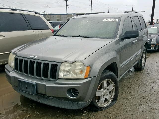 1J8GS48K57C641474 - 2007 JEEP GRAND CHER GRAY photo 2