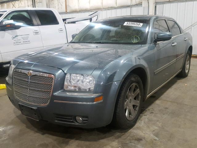 2C3JA53G05H134490 - 2005 CHRYSLER 300 TOURIN GRAY photo 2