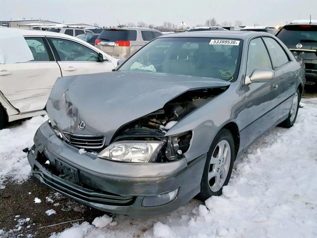 JT8BF28G4Y0270279 - 2000 LEXUS ES 300 GRAY photo 2