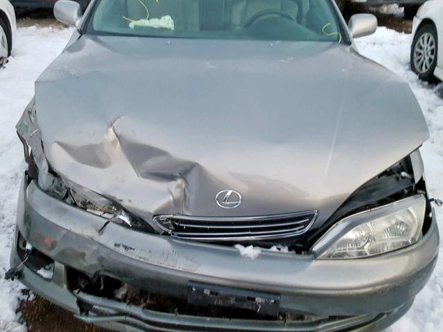 JT8BF28G4Y0270279 - 2000 LEXUS ES 300 GRAY photo 7