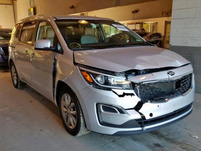 KNDMB5C17K6500489 - 2019 KIA SEDONA LX SILVER photo 1