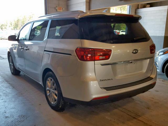 KNDMB5C17K6500489 - 2019 KIA SEDONA LX SILVER photo 3