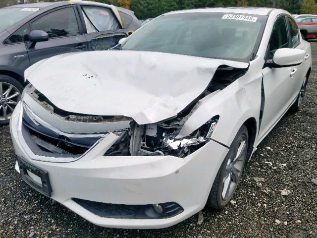 19VDE1F76DE020157 - 2013 ACURA ILX 20 TEC WHITE photo 2