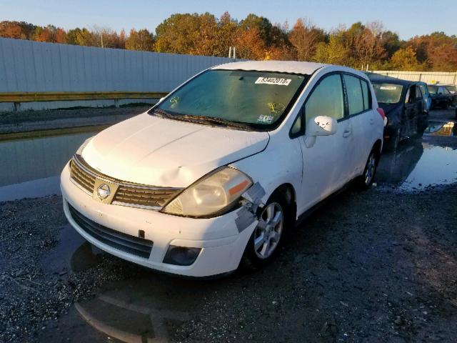 3N1BC13E27L409419 - 2007 NISSAN VERSA S WHITE photo 2