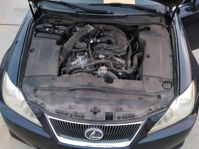 JTHBE262365006769 - 2006 LEXUS IS 350 BLUE photo 7