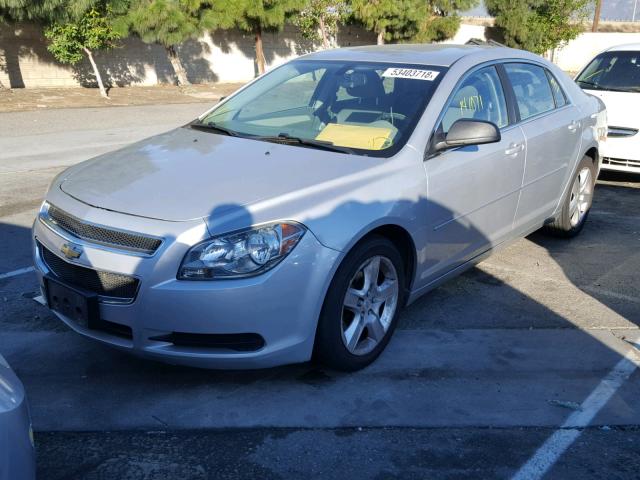 1G1ZA5E01CF379272 - 2012 CHEVROLET MALIBU LS 银色 照片 2