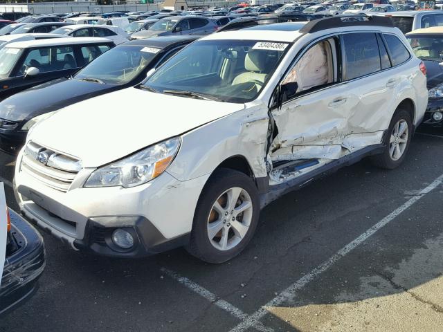 4S4BRDPC4D2281294 - 2013 SUBARU OUTBACK 3. WHITE photo 2