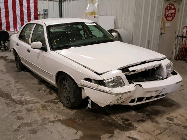 2MEFM74V28X650795 - 2008 MERCURY GRAND MARQ WHITE photo 1