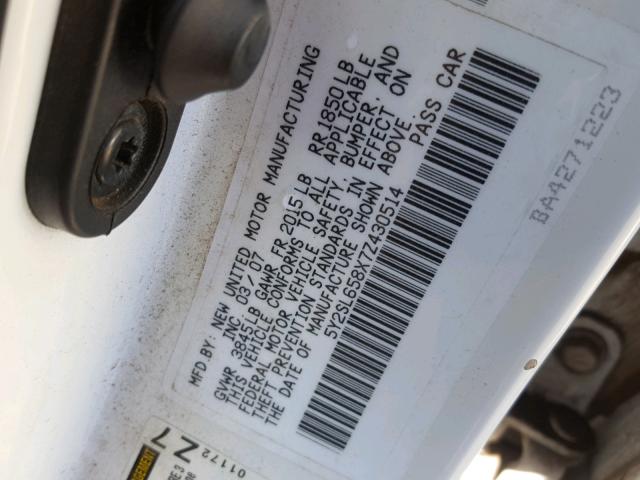 5Y2SL658X7Z430514 - 2007 PONTIAC VIBE WHITE photo 10