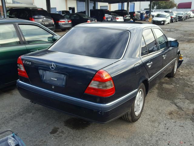 WDBHA28E8TF359706 - 1996 MERCEDES-BENZ C 280 BLUE photo 4