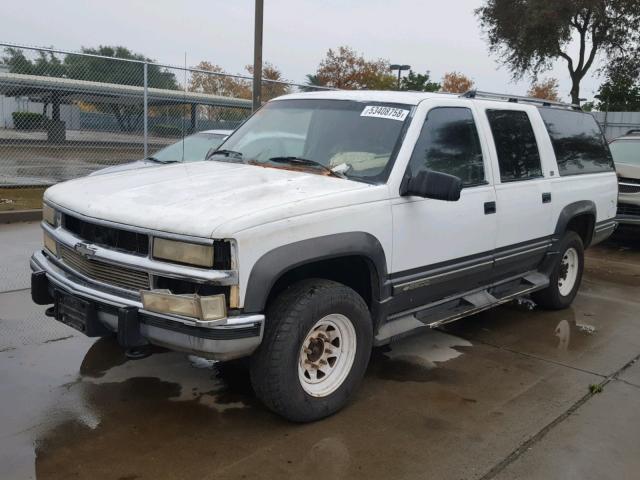 1GNGK26N9NJ332101 - 1992 CHEVROLET SUBURBAN WHITE photo 2