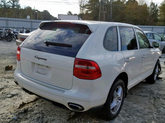 WP1AA2AP5ALA03791 - 2010 PORSCHE CAYENNE WHITE photo 4