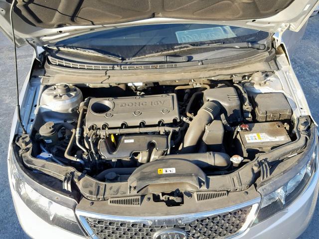 KNAFU4A27D5729334 - 2013 KIA FORTE EX SILVER photo 7