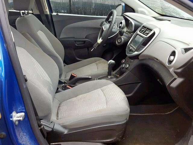 1G1JB5SH1H4168192 - 2017 CHEVROLET SONIC LS BLUE photo 5