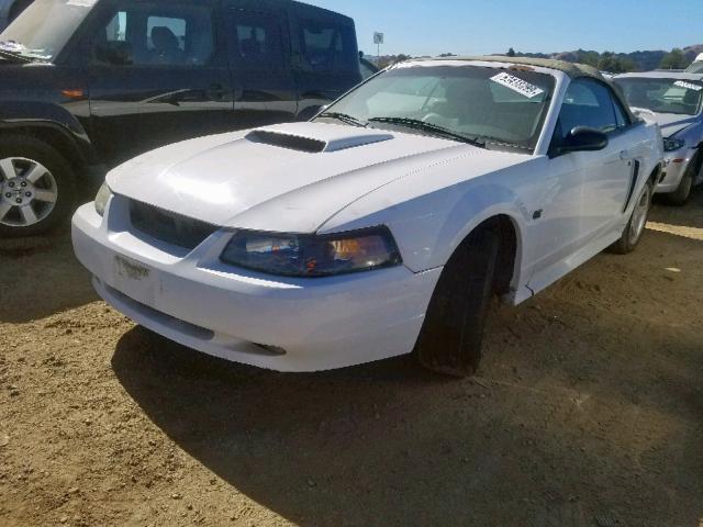 1FAFP45X81F135329 - 2001 FORD MUSTANG GT WHITE photo 2