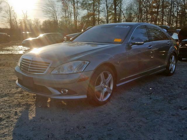 WDDNG71X98A160024 - 2008 MERCEDES-BENZ S 550 GRAY photo 2