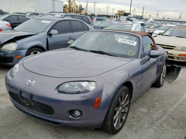 JM1NC25F960122466 - 2006 MAZDA MX-5 MIATA GRAY photo 2