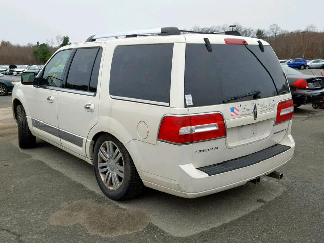 5LMFU28548LJ20512 - 2008 LINCOLN NAVIGATOR Weiß Foto 3