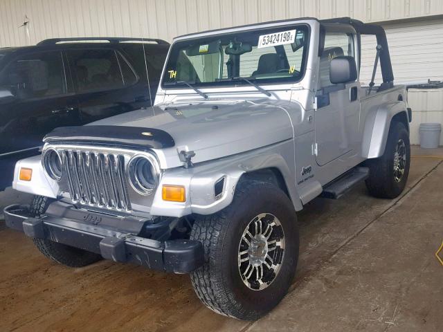 1J4FA44S45P380723 - 2005 JEEP WRANGLER / SILVER photo 2