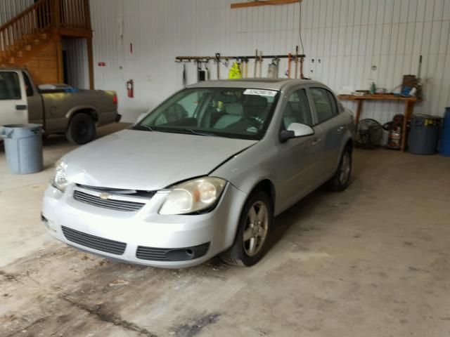 1G1AL58F387235988 - 2008 CHEVROLET COBALT LT SILVER photo 2