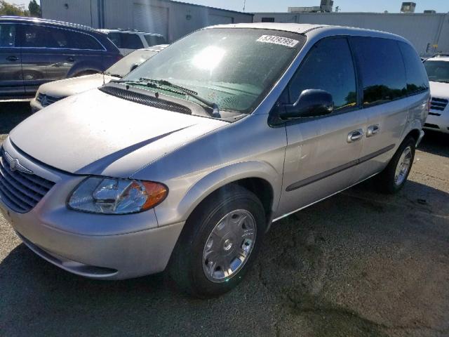 1C4GJ45362B650769 - 2002 CHRYSLER VOYAGER LX GRAY photo 2