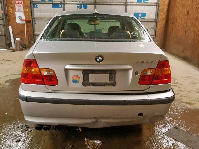 WBAEW53434PN33907 - 2004 BMW 330 XI SILVER photo 9