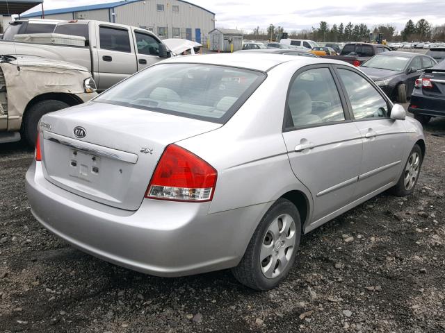 KNAFE222995619991 - 2009 KIA SPECTRA EX SILVER photo 4