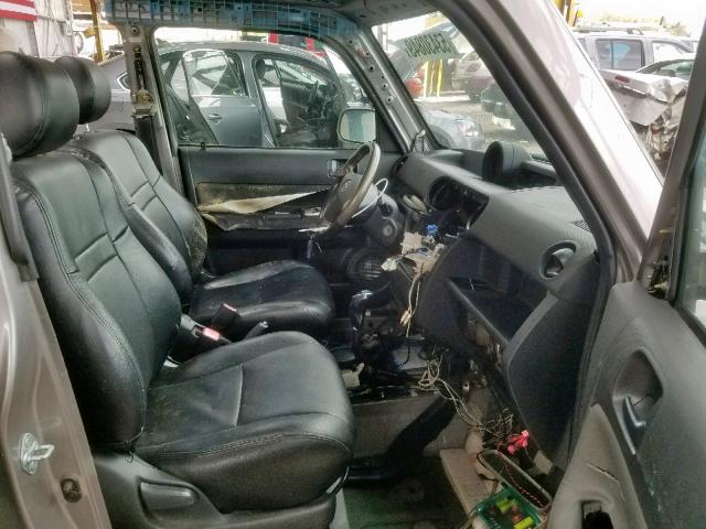 JTLKT324840152989 - 2004 TOYOTA SCION XB ვერცხლისფერი ფოტო 5