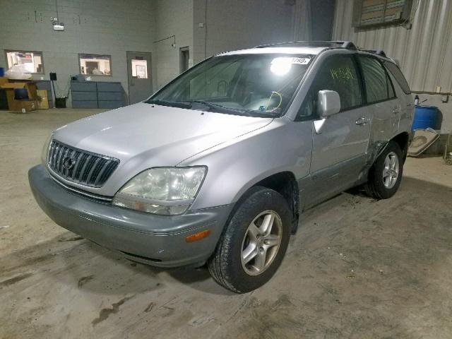 JTJHF10U520257780 - 2002 LEXUS RX 300 SILVER photo 2