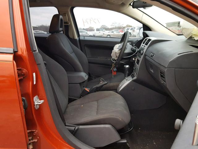 1B3HB28B58D638085 - 2008 DODGE CALIBER ORANGE photo 5