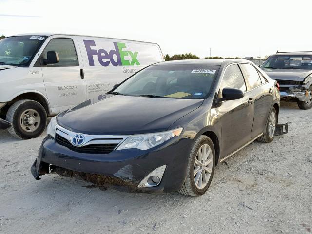 4T1BD1FK1DU089972 - 2013 TOYOTA CAMRY HYBR BLACK photo 2