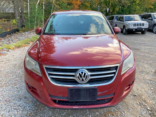 WVGBV7AX7AW003549 - 2010 VOLKSWAGEN TIGUAN SE RED photo 3