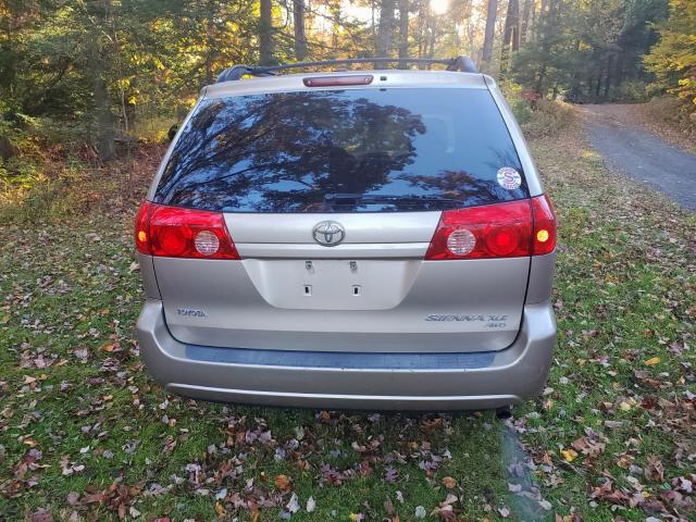 5TDBK22C47S006543 - 2007 TOYOTA SIENNA XLE GRAY photo 4