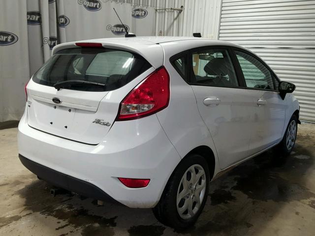 3FADP4EJ0DM201895 - 2013 FORD FIESTA SE WHITE photo 4