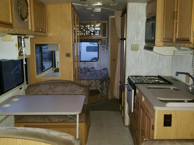 1GBJP37N8P3325141 - 1994 WINNEBAGO BRAVE SE WHITE photo 6