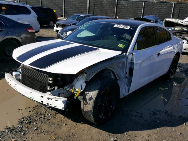 2C3CDXHG8FH851659 - 2015 DODGE CHARGER SX WHITE photo 2