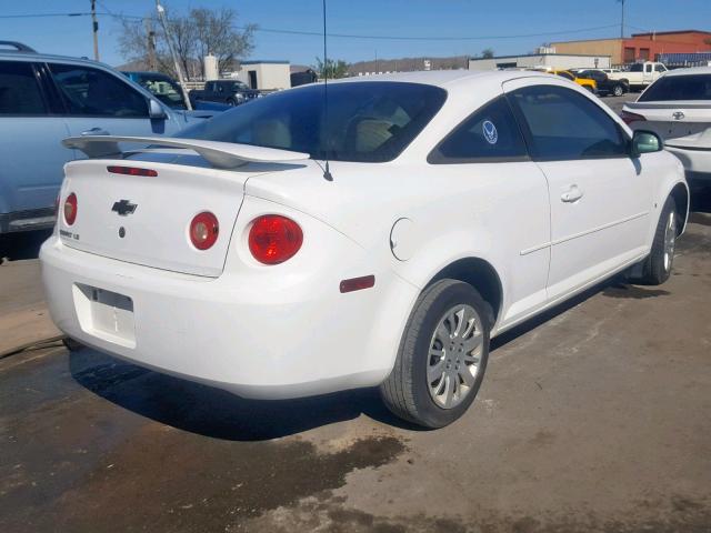 1G1AL12F357661516 - 2005 CHEVROLET COBALT LS WHITE photo 4