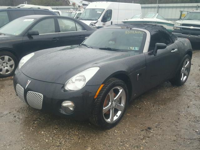 1G2MB35B47Y129110 - 2007 PONTIAC SOLSTICE BLACK photo 2