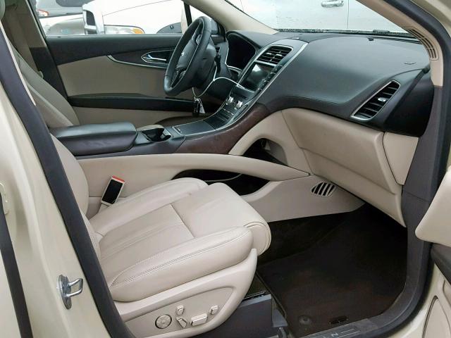 2LMTJ6LRXGBL58027 - 2016 LINCOLN MKX RESERV BEIGE photo 5