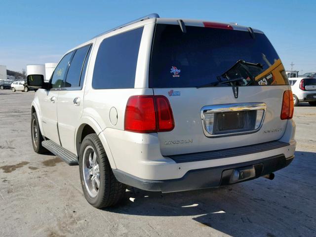 5LMFU28546LJ20099 - 2006 LINCOLN NAVIGATOR 白色 照片 3