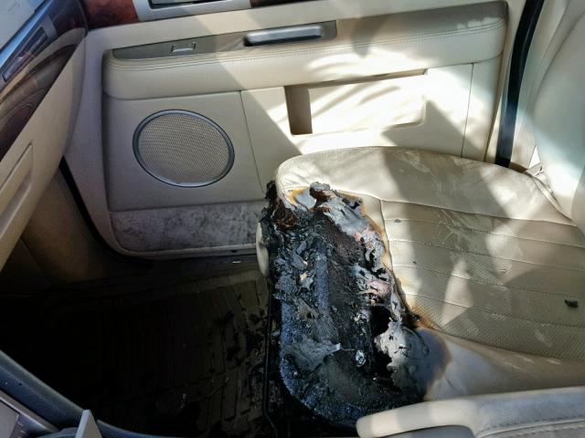 5LMFU28546LJ20099 - 2006 LINCOLN NAVIGATOR 白色 照片 9