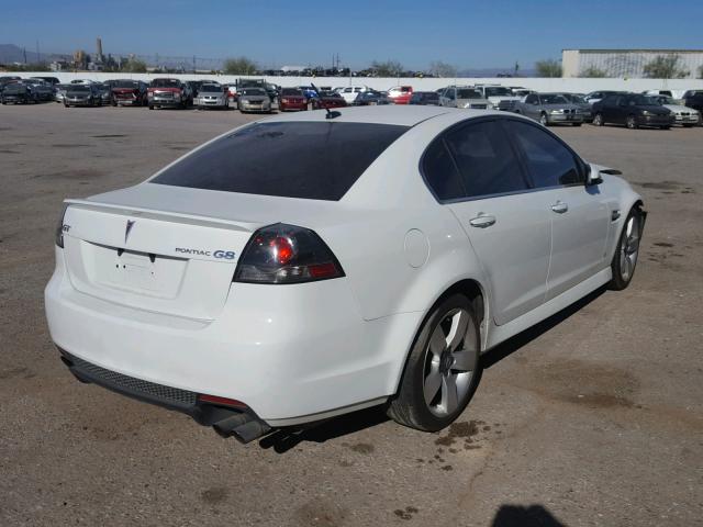 6G2EC57Y69L201152 - 2009 PONTIAC G8 GT WHITE photo 4