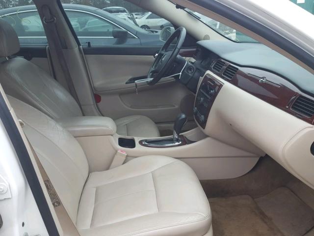 2G1WD58C369237745 - 2006 CHEVROLET IMPALA SUP თეთრი ფოტო 5