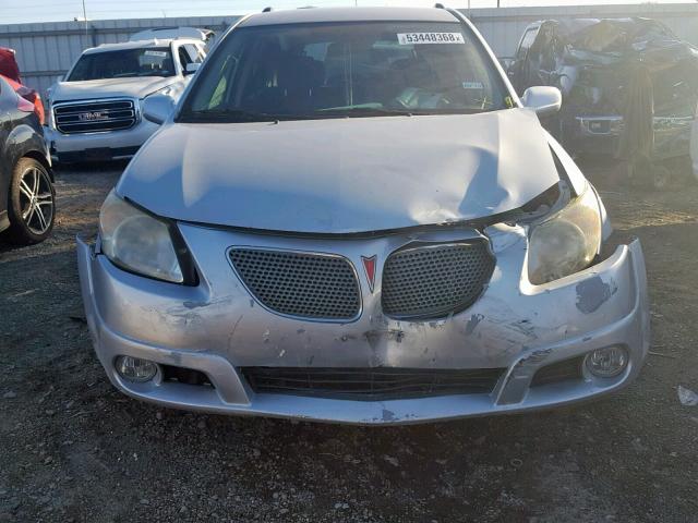 5Y2SL63815Z409051 - 2005 PONTIAC VIBE SILVER photo 9